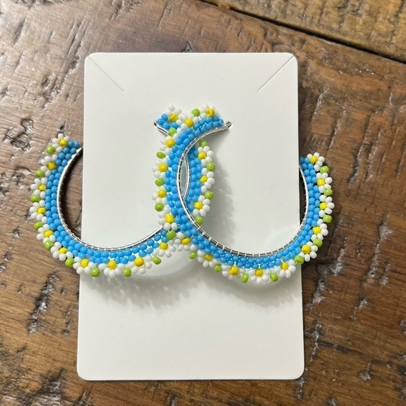 New - Summer Daises Beaded Hoop Earrings - 2 ” hoops - Picture 2 of 6